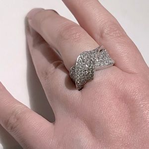 Cross bypass diamond ring 14k white gold